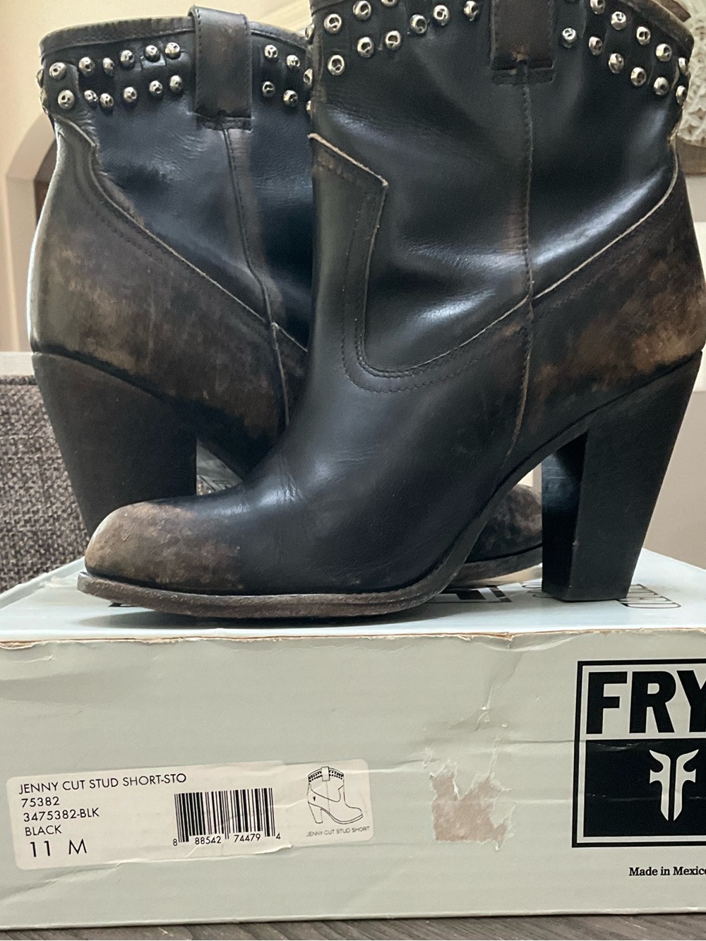 Frye Women’s Jenny Cut Stud Distressed Leather Ankle Boots Size 11 EUC - Picture 13 of 13